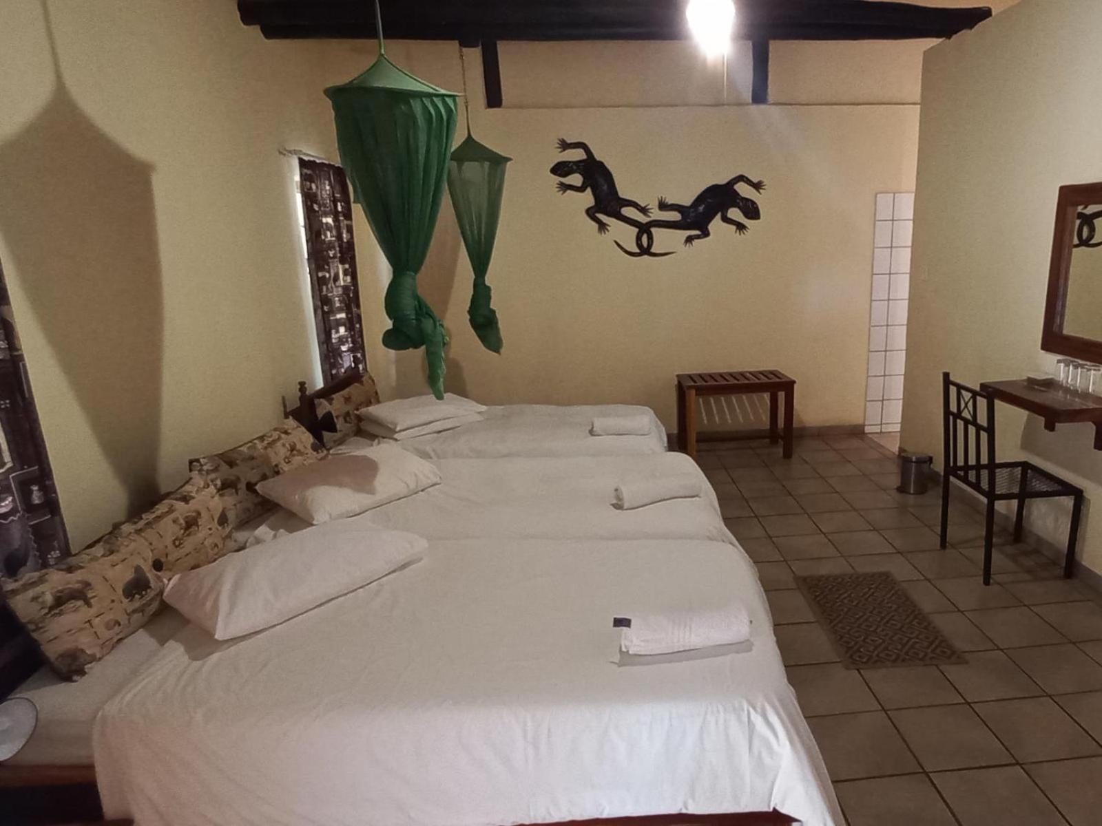 Ombinda Country Lodge Outjo Zimmer foto